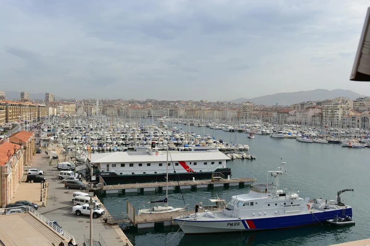 Vieux-Port de Marseille et Notre-Dame de la Garde