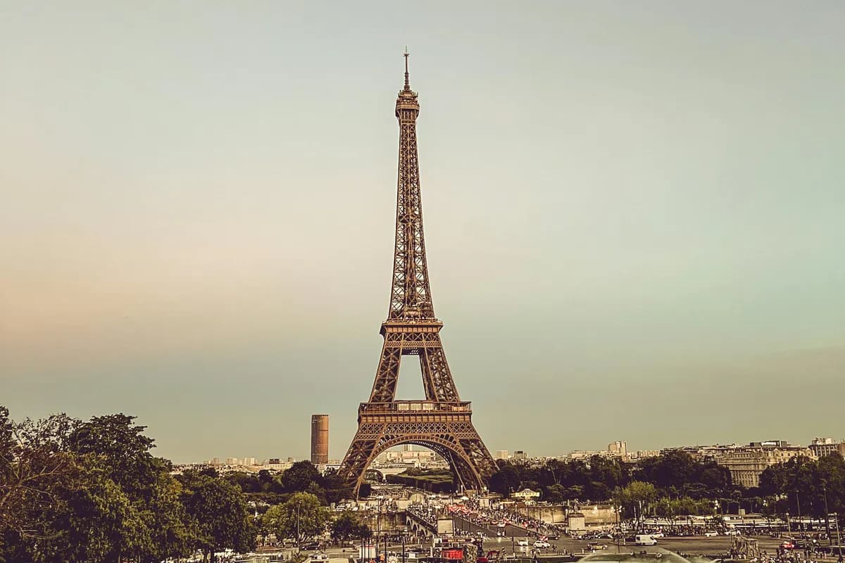 Vue de Paris avec la Tour Eiffel